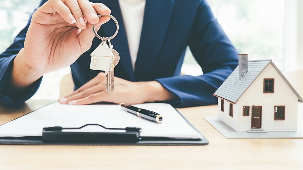 Real Estate Agent